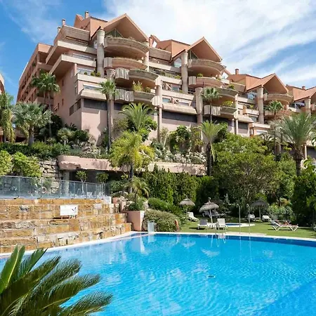 Nueva Andalucia Magna Golf Apartment *